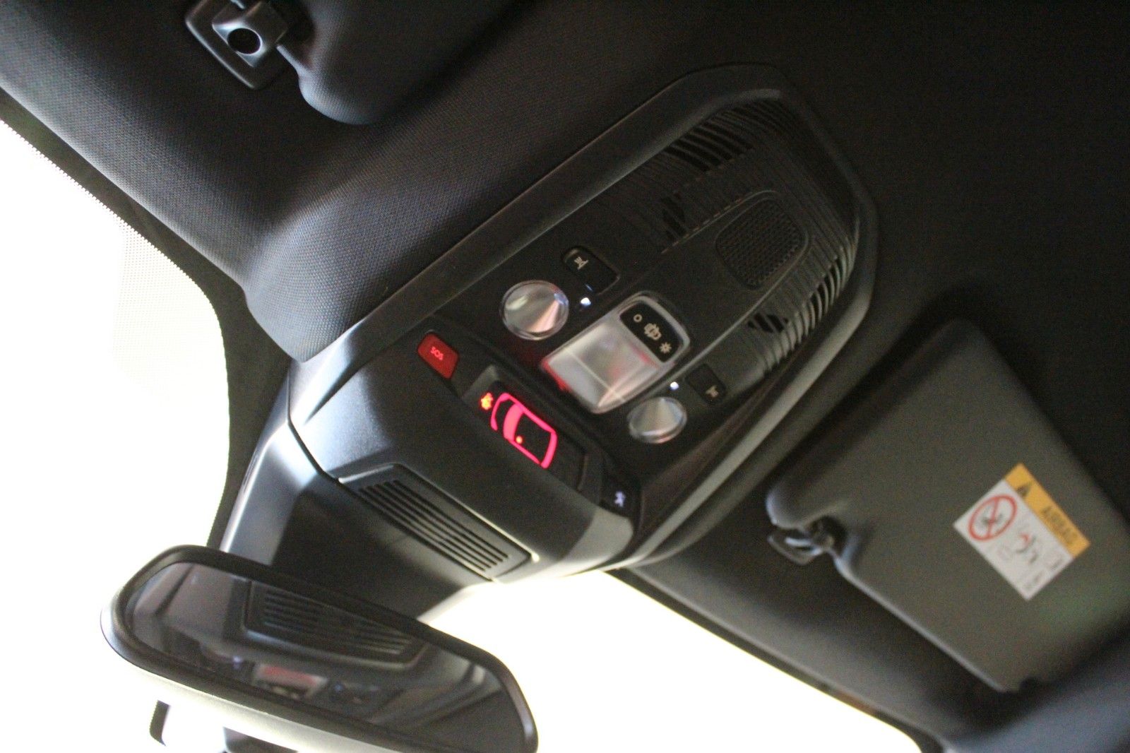 Fahrzeugabbildung Peugeot 3008 Plug-In Hybrid 225 e-EAT8 Allure Pack