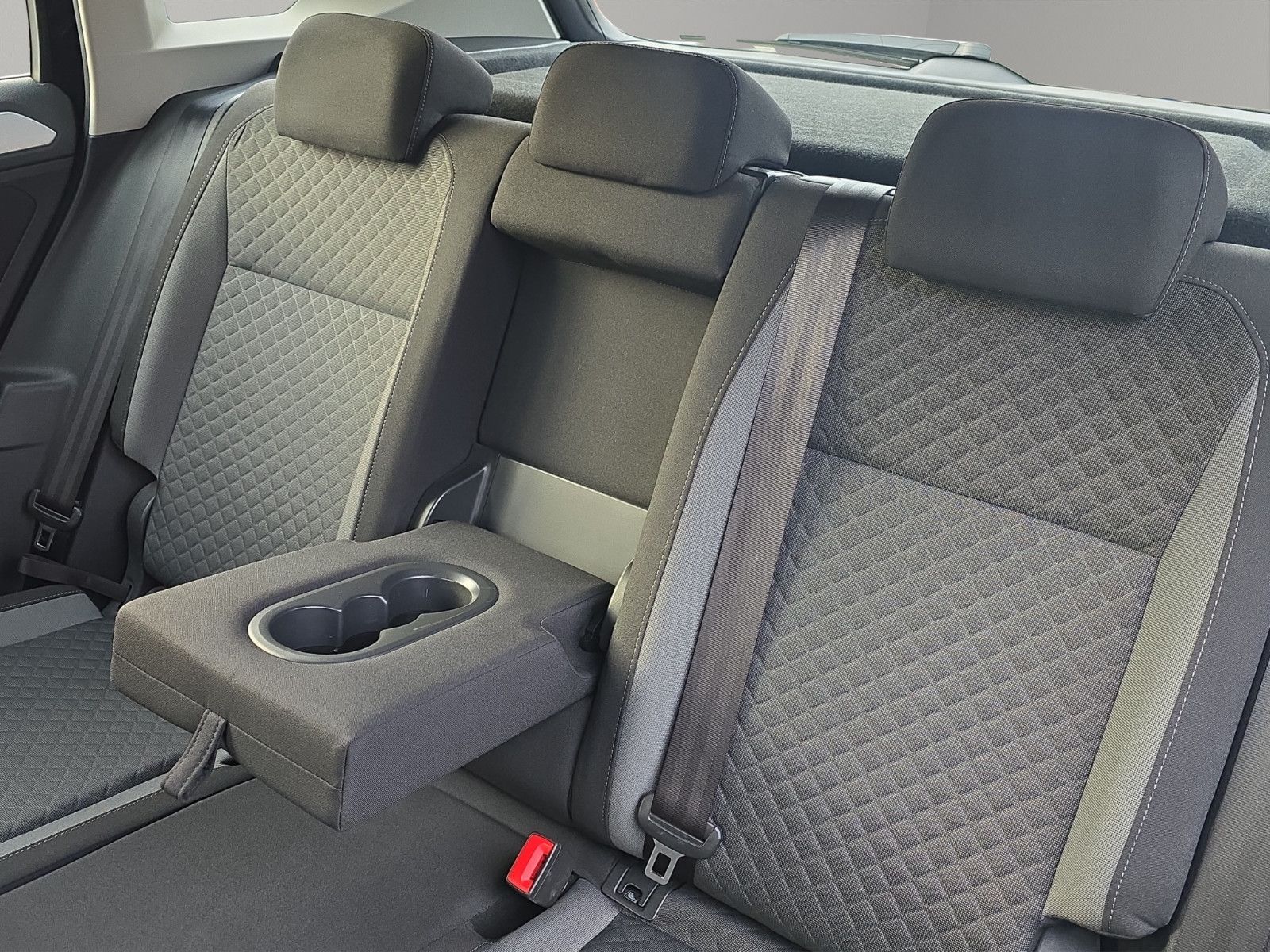 Fahrzeugabbildung Volkswagen Tiguan BMT/Start-Stopp 4Motion Allradantrieb