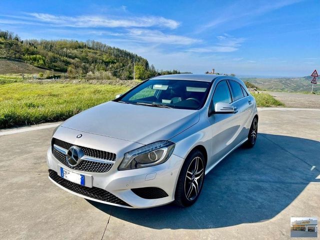 Mercedes-Benz MERCEDES Classe A 180 Premium-Neopatentati