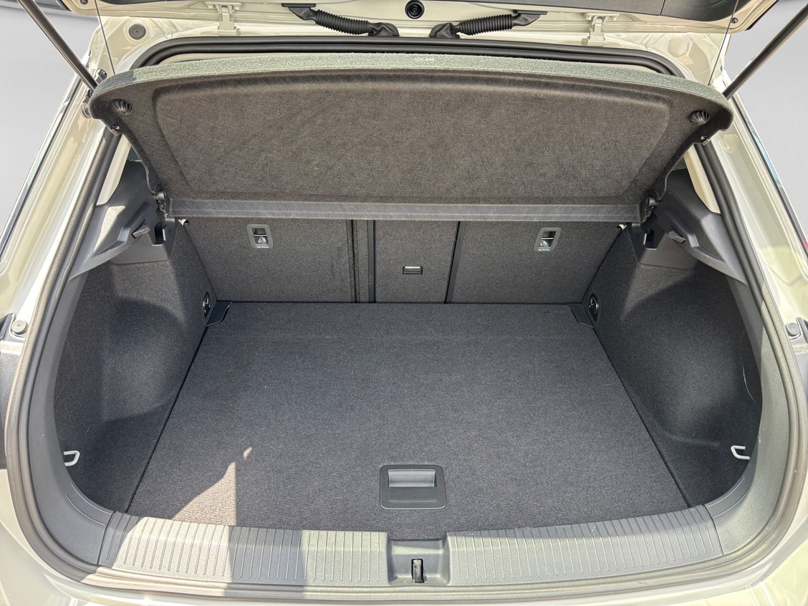 Volkswagen T-Roc - Bild 16
