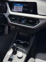 BMW 116d Edition Colorvision Edition Colorvision - BMW 116 mit Panoramadach