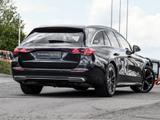 Mercedes-Benz E 300 e T Avantgarde/AHK/Distr/Totw/LED/Keyl/19' - Mercedes-Benz E 300 mit Hybrid-Antrieb: Grau, Kombi