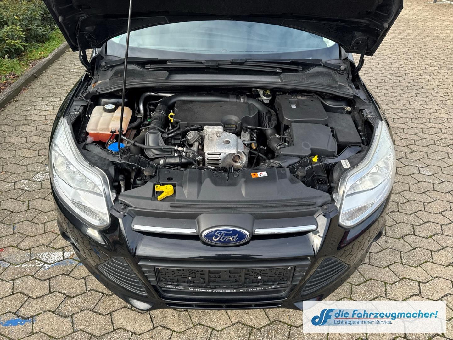 Ford Focus 2012 — photo 21