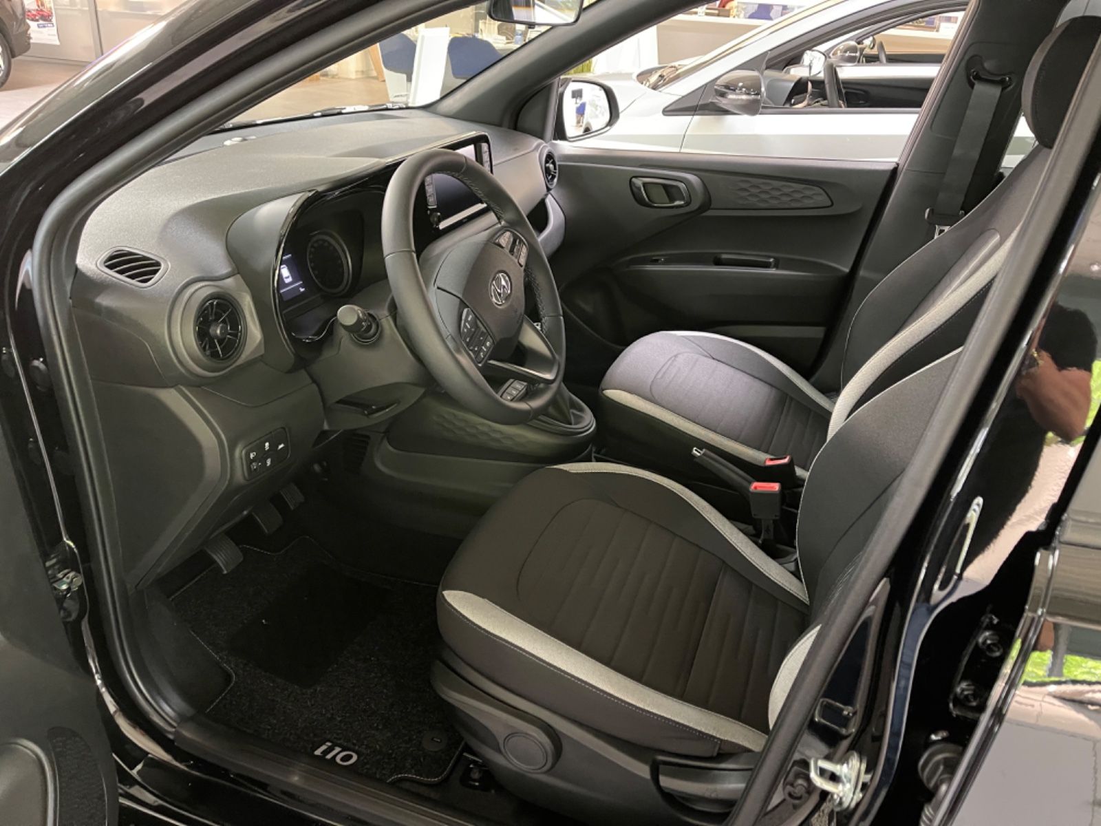 Fahrzeugabbildung Hyundai i10 1.0 MJ23 Connect & Go NAVI KAMERA SHZ