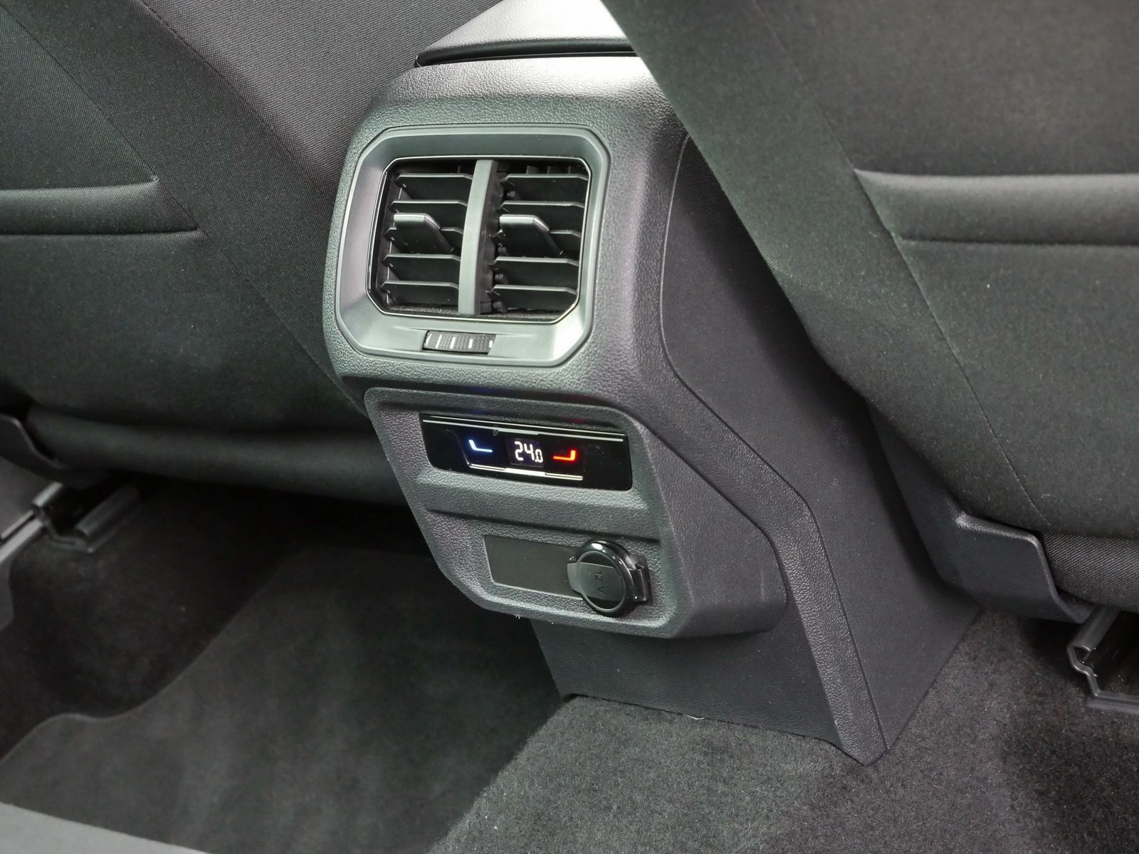 Volkswagen Tiguan - Bild 17