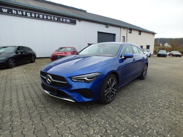 Mercedes-Benz CLA 180 Shooting Brake Verkehrsassist