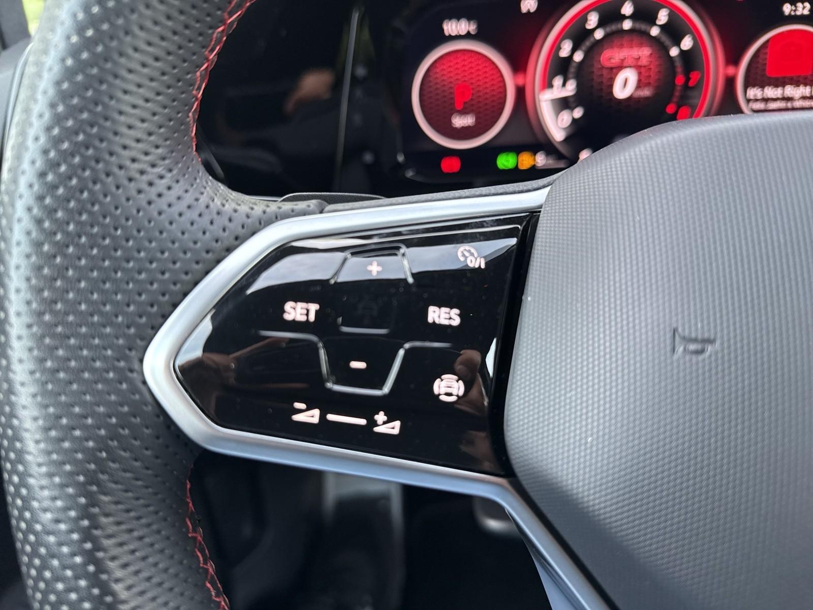 Volkswagen Golf VIII 2.0 GTI CLUBSPORT LM18 CARPLAY LED+, миниатюра 14