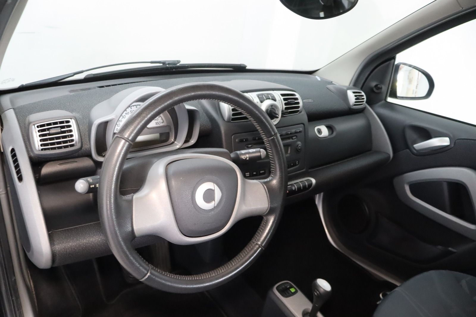 Fahrzeugabbildung Smart fortwo coupe 1.0 mhd passion