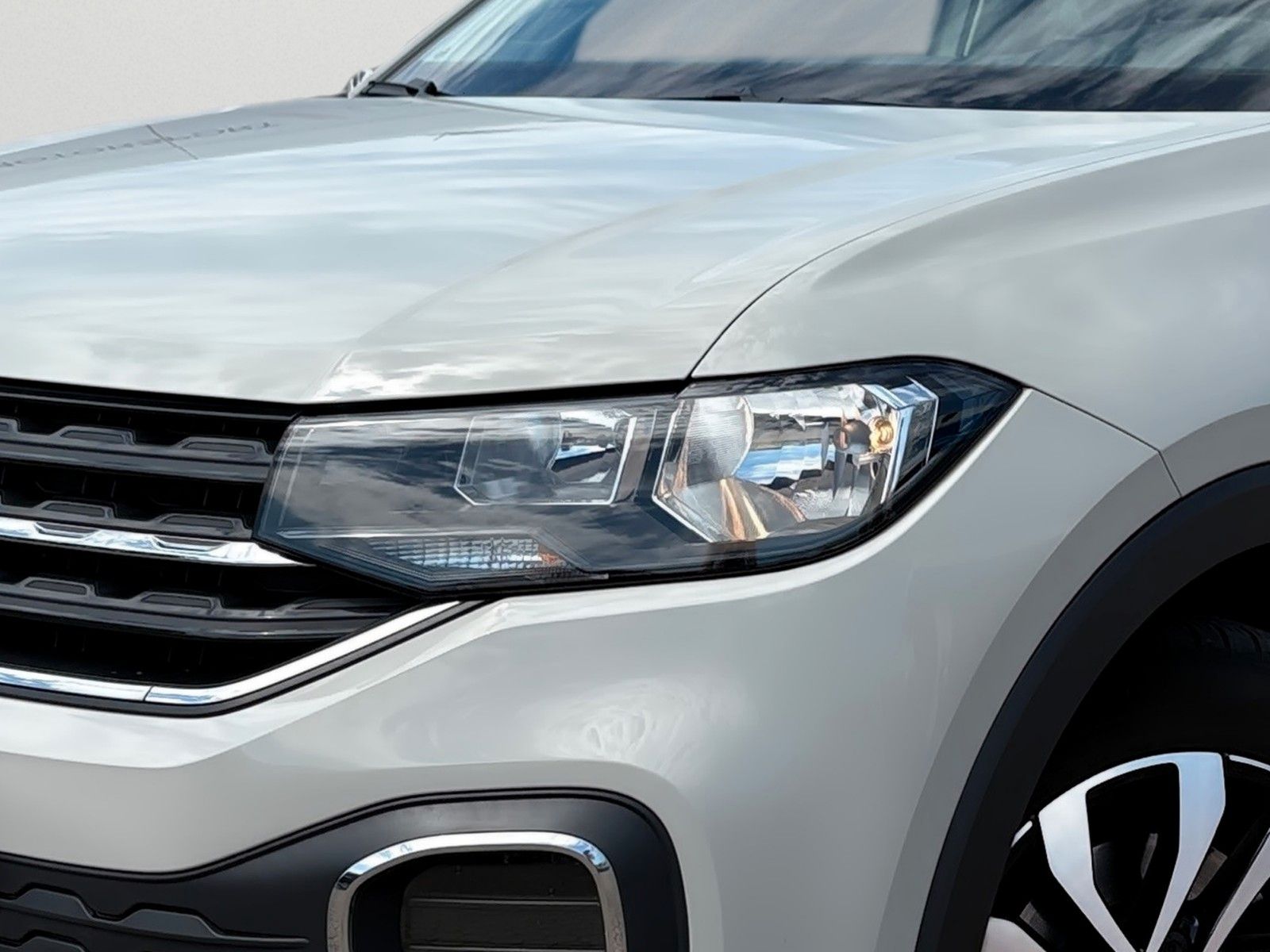 Fahrzeugabbildung Volkswagen T-Cross Active *Anhängerkupplung*