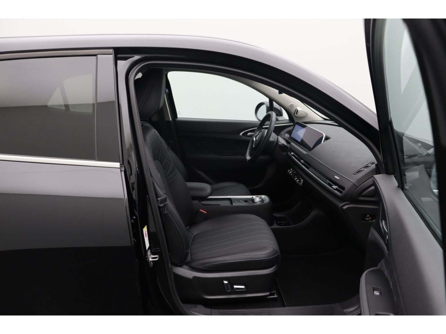 Fahrzeugabbildung GWM ORA 03 126 kW 400 Pro+ mit Wärmepumpe
