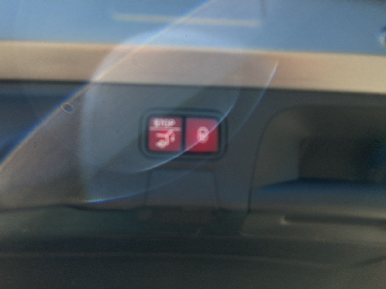 Fahrzeugabbildung Mercedes-Benz CLA 250 e SB 8G MAGNO KeyGo PANO Kamera Ambiente