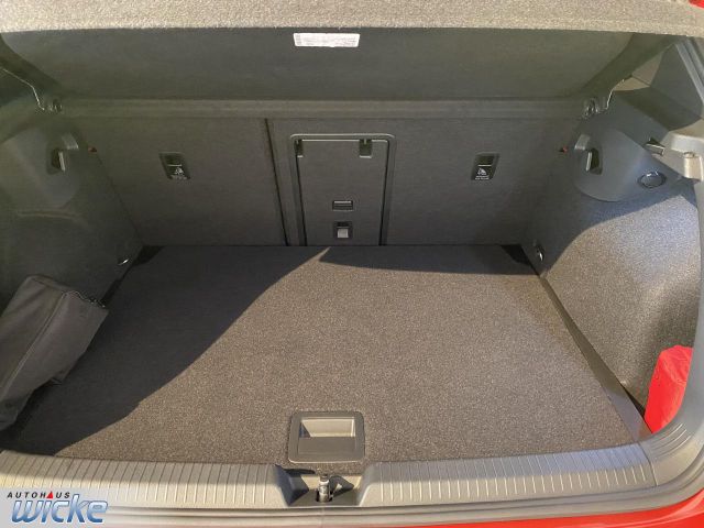 Golf VIII 2.0 TSI DSG GTI NAVI KLIMA LED LANE