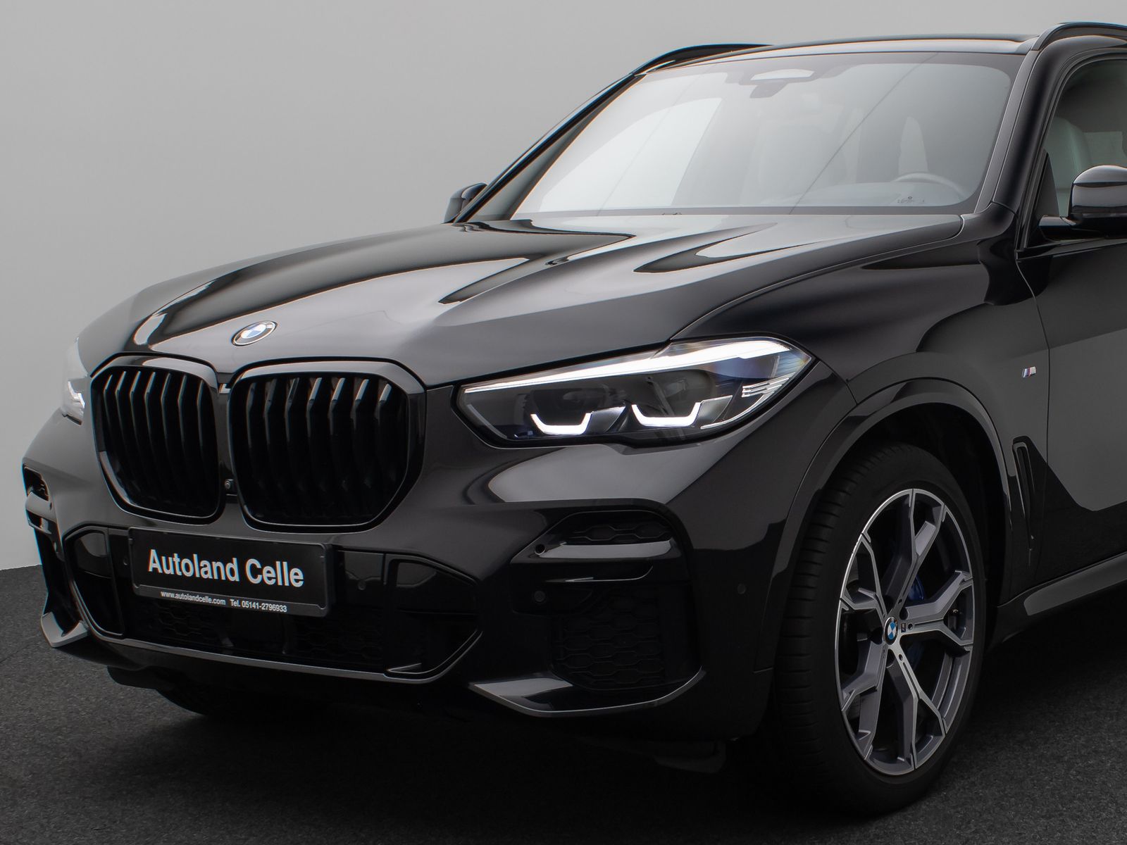 Fahrzeugabbildung BMW X5 xD30d M Sport 360°HUD DAB H/K ACC Komfort 21"