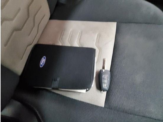 Fahrzeugabbildung Ford Tourneo Custom 2.0CDTi Auto 8-Sitze Navi 2xSchie