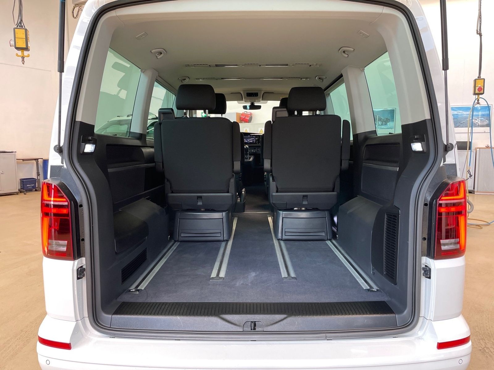 Volkswagen T6.1 Multivan 2.0 TDI 4M KR Edition AHK STANHZG foto 17
