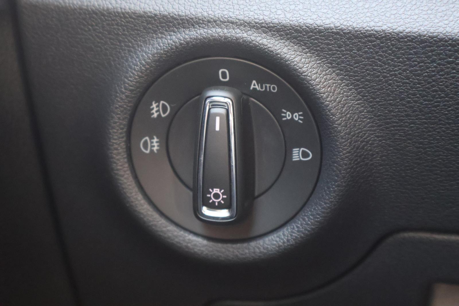 Skoda Scala 1.5 TSI Style LED Sitzheizung Tempomat PDC