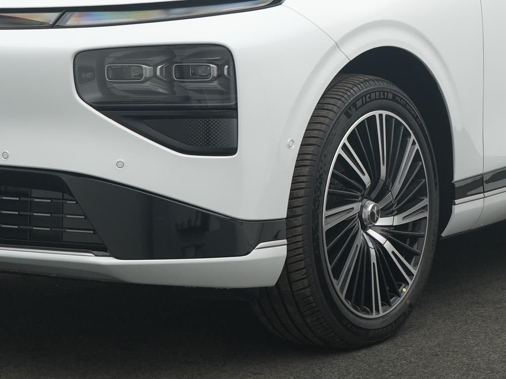 XPENG G9