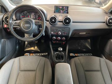 Audi A1 ambition *BI-XENON*NAVI*SZHZ*TEMPOMAT*PDC*