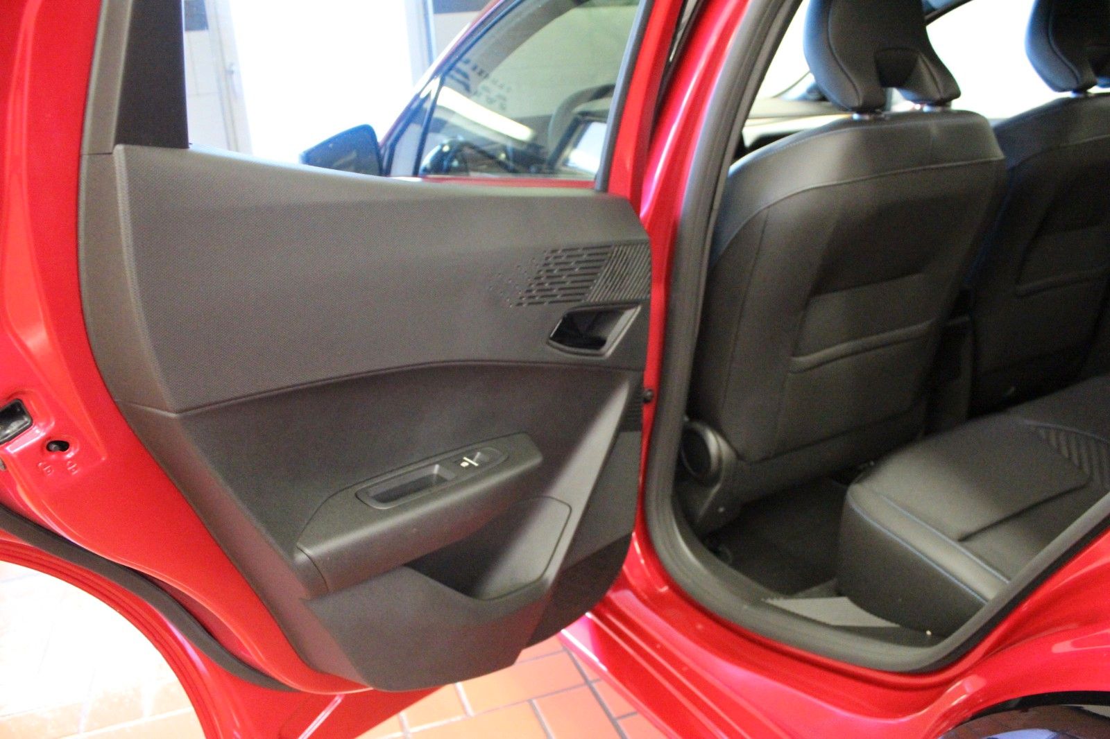 Fahrzeugabbildung Renault Clio TCe 115 EDC Esprit Alpine