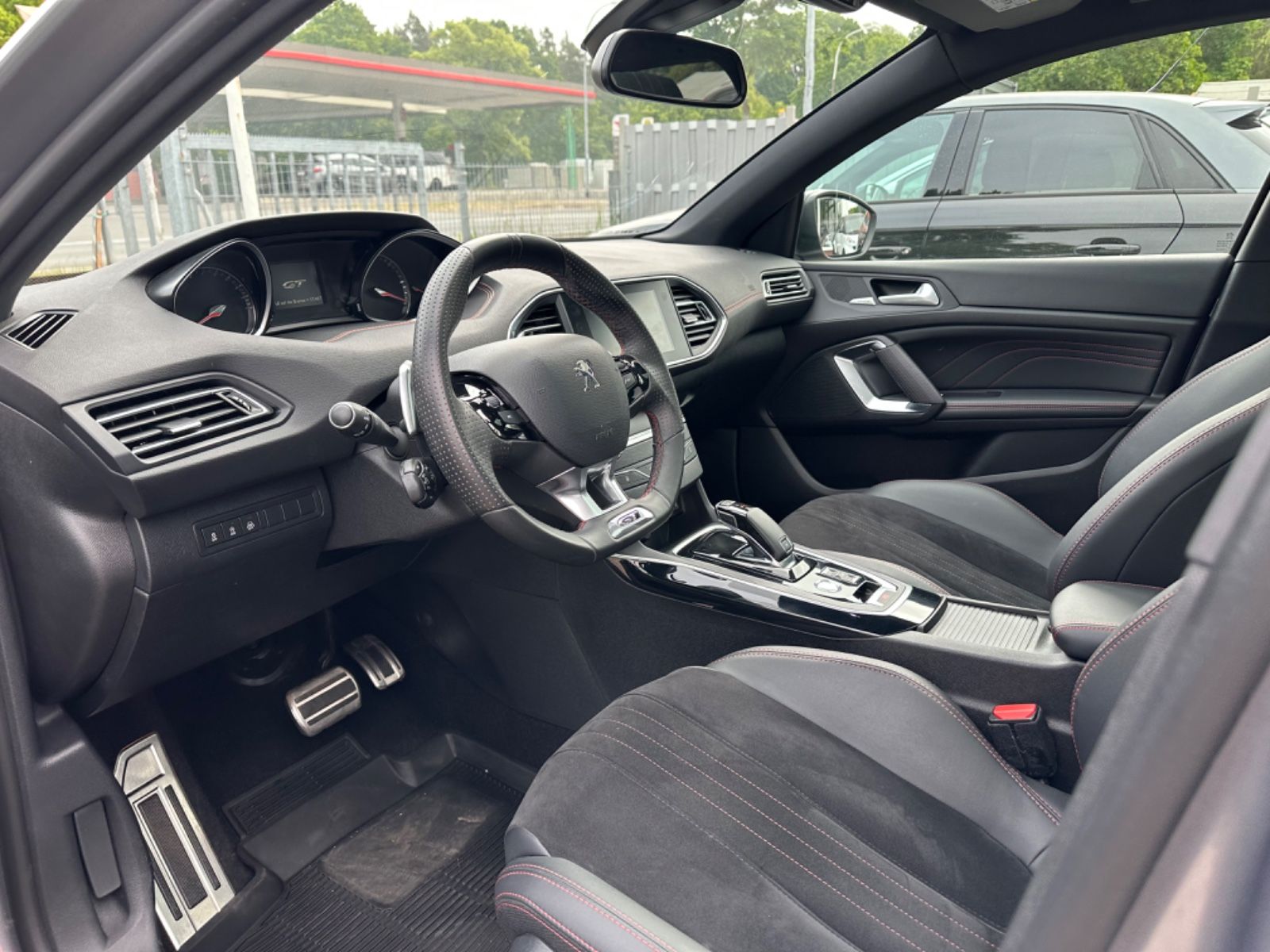 Fahrzeugabbildung Peugeot 308 2.0 SW GT Blue-HDI*Navi*Panorama*LED*Sound*