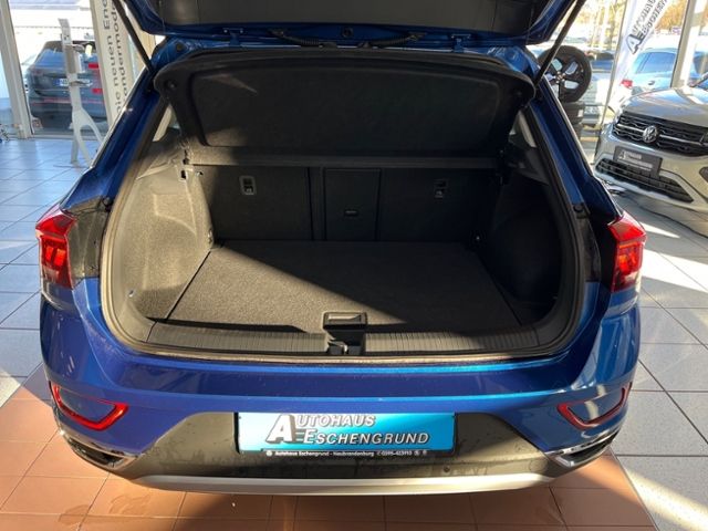 Fahrzeugabbildung Volkswagen T-Roc 1.5 TSI DSG STYLE NAVI AHK SHZ LED