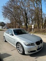 BMW Bmw 318d E90  LCI - BMW 318 aus 2009: 318d