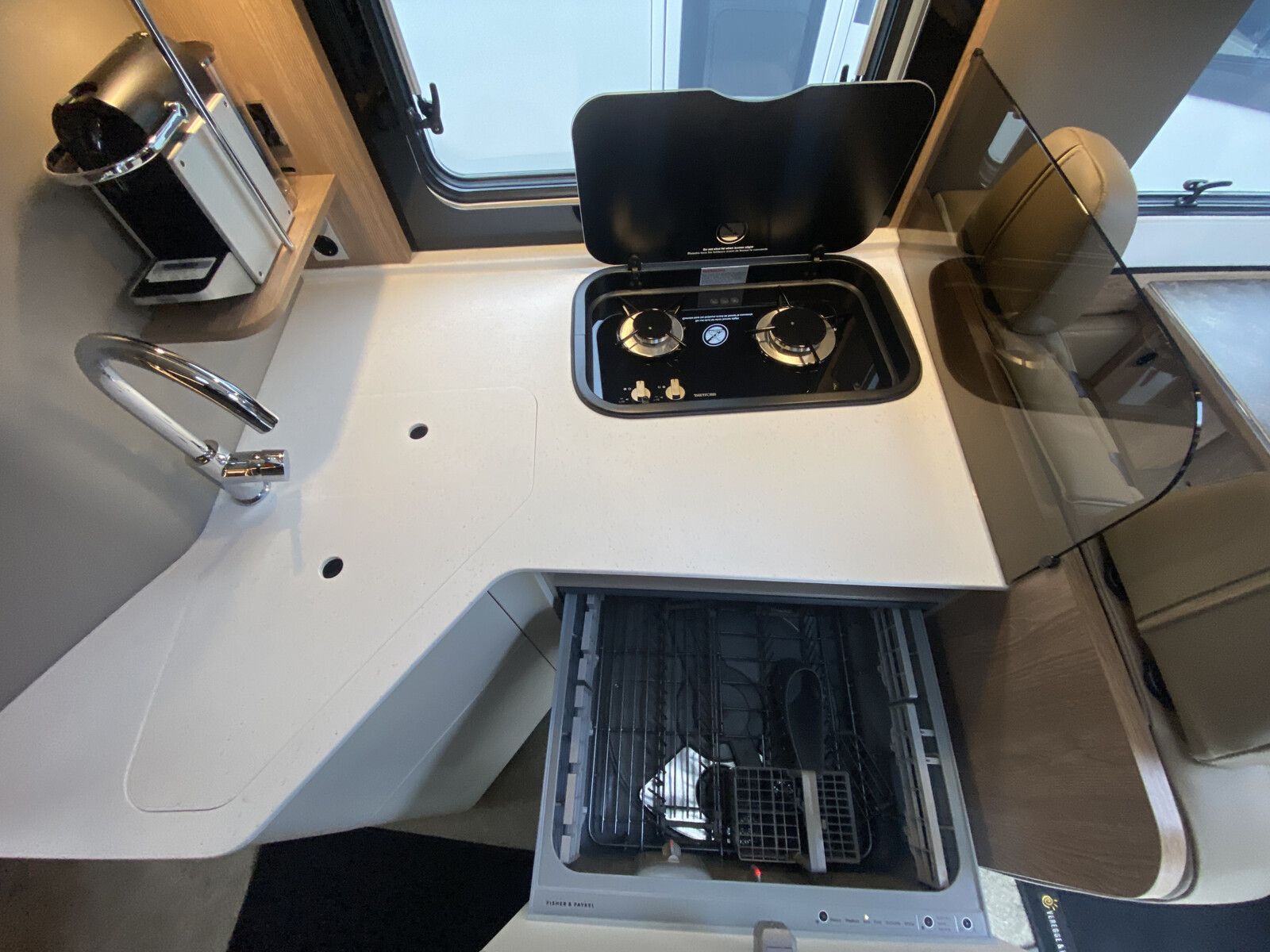 Fahrzeugabbildung Morelo Loft Alkoven 88 L AHK, Gastank, Spülmaschine