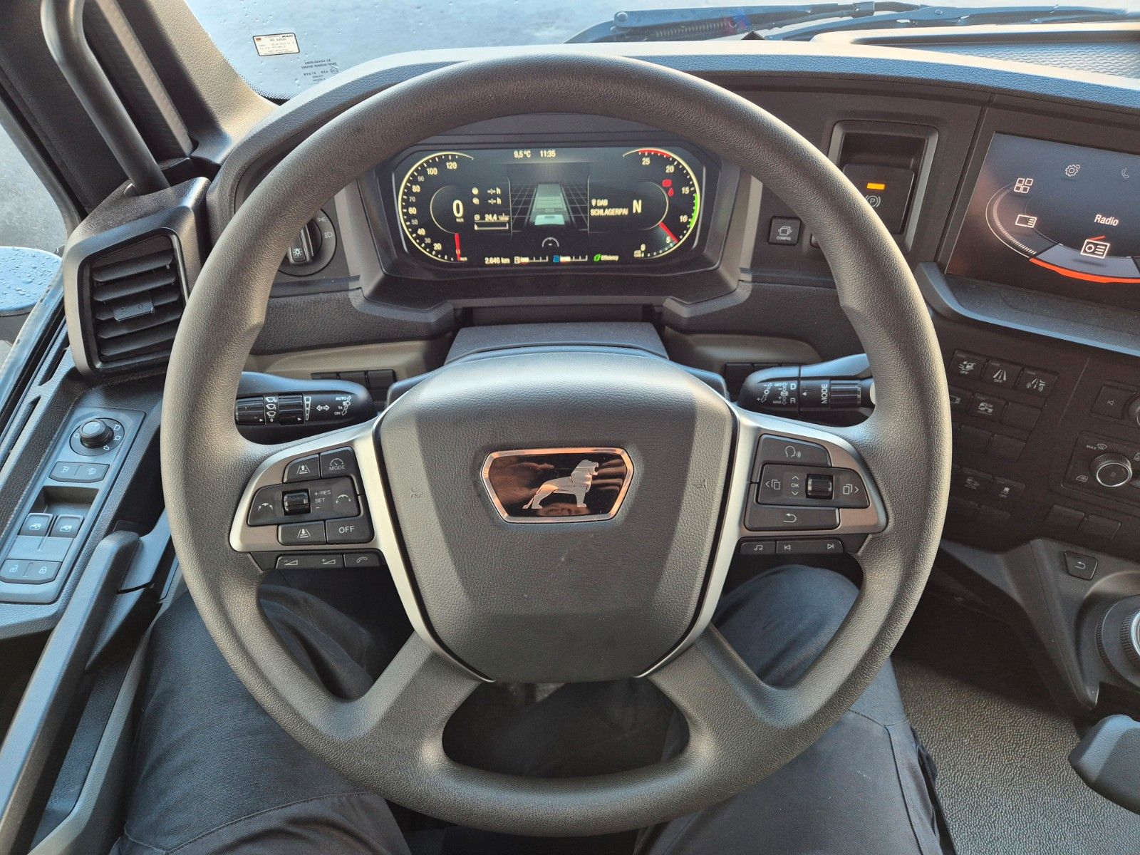 Fahrzeugabbildung MAN TGS 26.470 6x2-4 LL Baustoff Palfinger PK20.501L