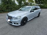 Mercedes-Benz E 500 T AVANTGARDE AVANTGARDE - Mercedes-Benz E 500: Kombi