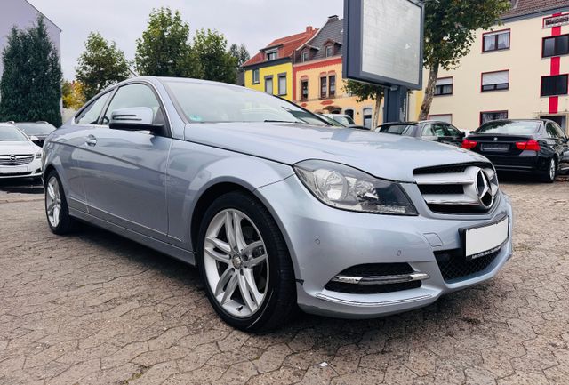 Mercedes-Benz C 250 Coupe CGI BE Automatik Navi PDC AHK SHZG