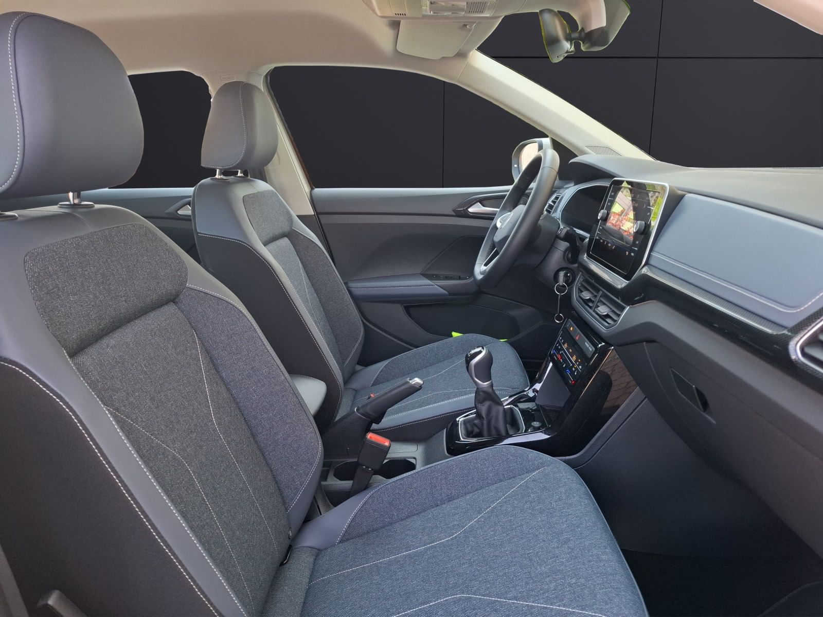 Fahrzeugabbildung Volkswagen T-Cross TSI Style Matrix AID ACC RFK SH LM