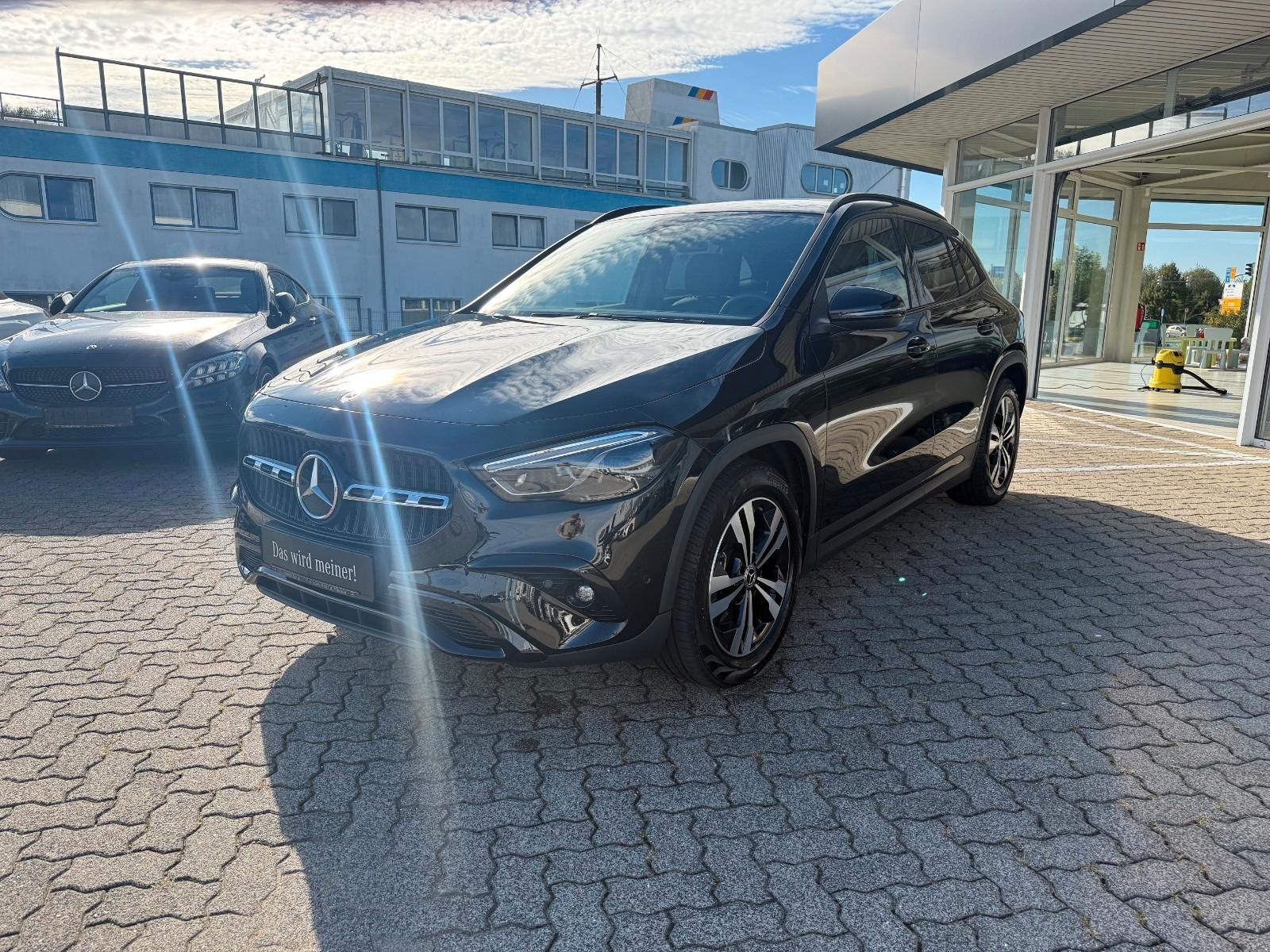 Mercedes-Benz GLA 220 4M Night-Paket*Standheizung*AHK*Multibea