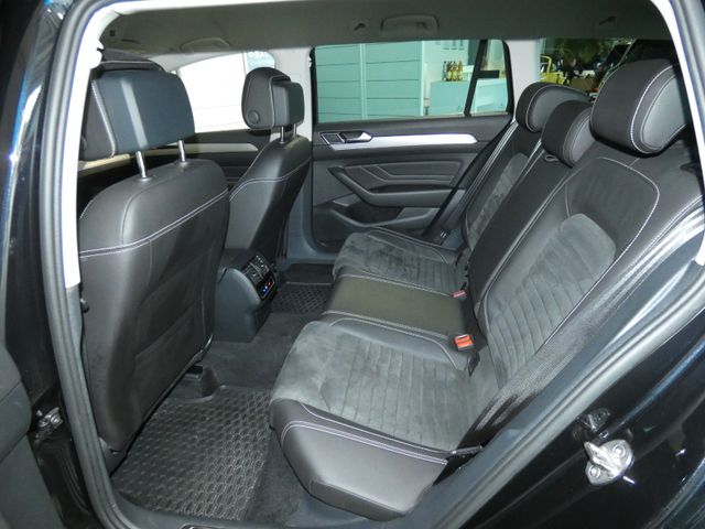 Passat Variant 2.0 TDI Elegance AHK NAVI MATRIX