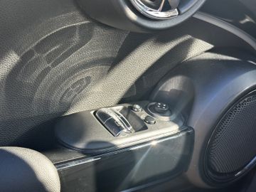 MINI Cooper SE - 9