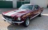 Ford Mustang Fastback V8 Schalter H-Zulassung - Ford Mustang aus 1965: Fastback