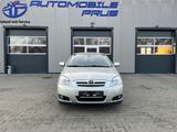 Toyota Corolla 1.4 Sol /Compact - Toyota Corolla Sol mit Benzin-Antrieb