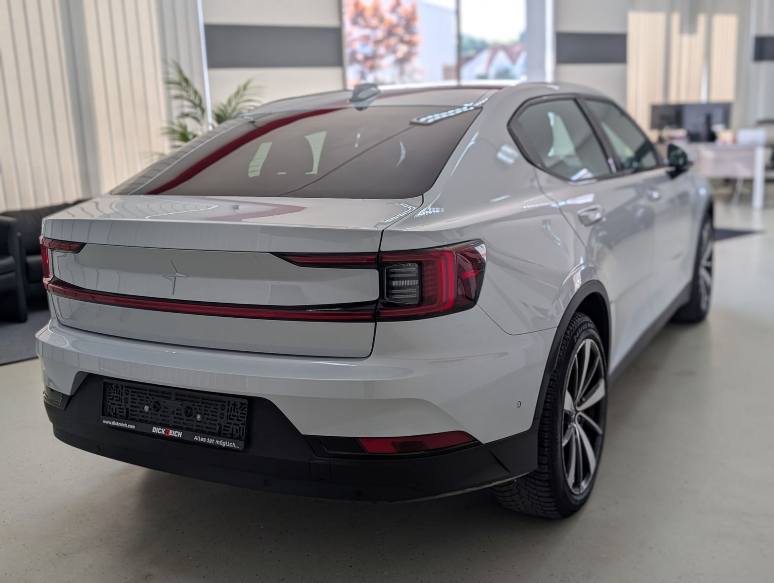 Fahrzeugabbildung Polestar 2 Long Range Dual PANO PLUS-PACK PIXEL H&K 78kWh