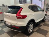 Volvo XC40 Momentum 2WD Aut,Navi,LED,Pano - Volvo XC40 Gebrauchtwagen