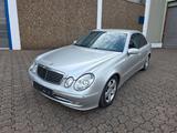 Mercedes-Benz E 270 CDI AVANTGARDE Automatik - Mercedes-Benz E 270: Cdi Avantgarde