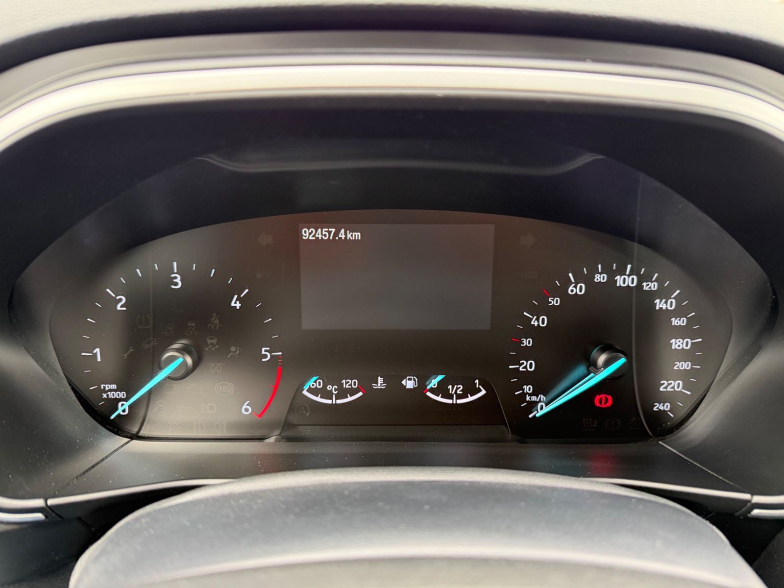 Fahrzeugabbildung Ford Focus Lim. Cool & Connect°Kamera°Navi°LED°1.Hand