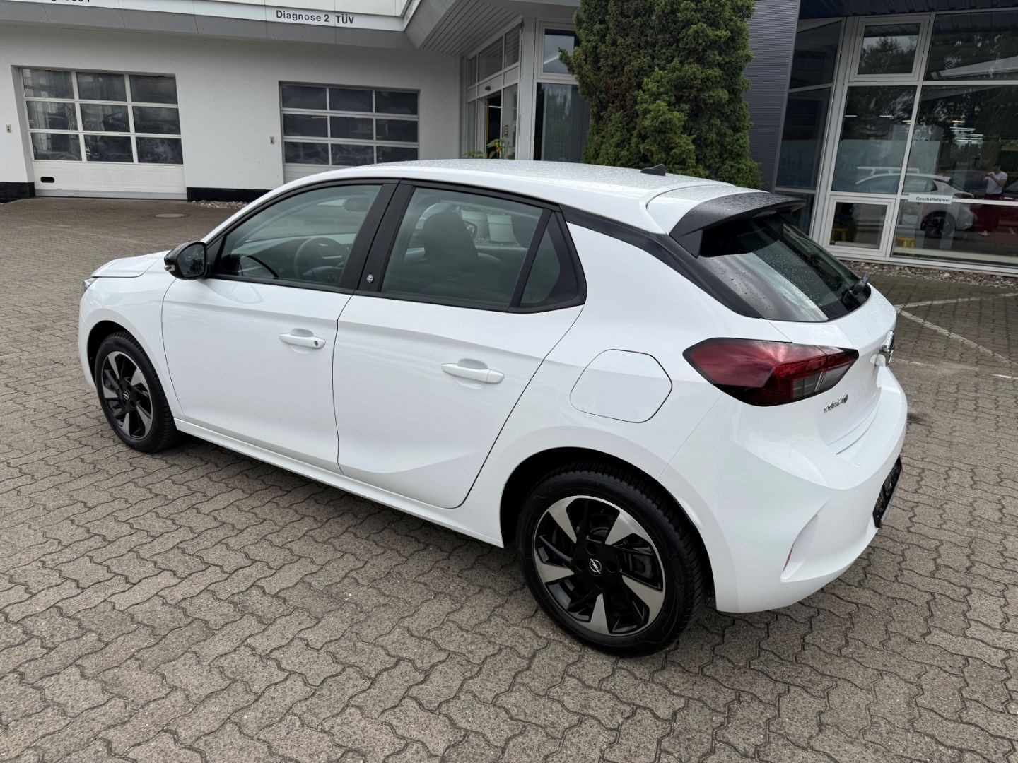 Fahrzeugabbildung Opel Corsa-e F Edition kleiner Cityflitzer