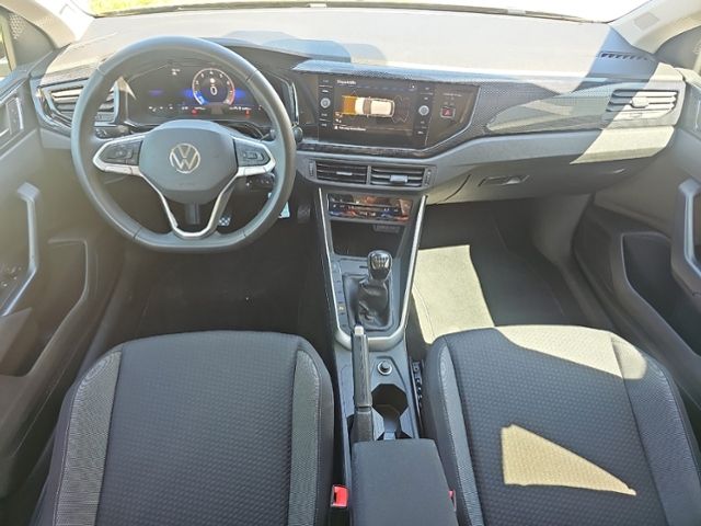 Fahrzeugabbildung Volkswagen Polo 1.0 TSI LIFE IQ.DRIVE KLIMA APP-CONNECT ACC