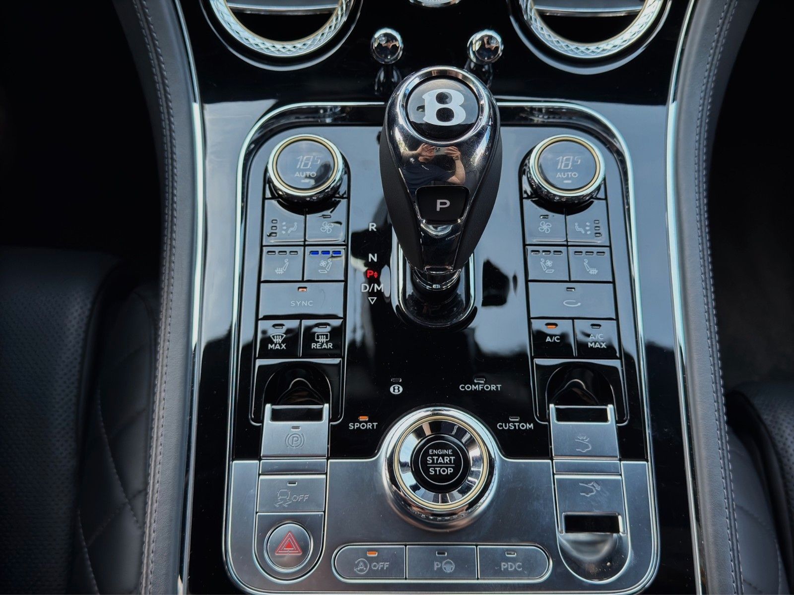 Fahrzeugabbildung Bentley 4.0*V8*Mulliner*Blackline*22"*HuD*ACC*Night Vis*