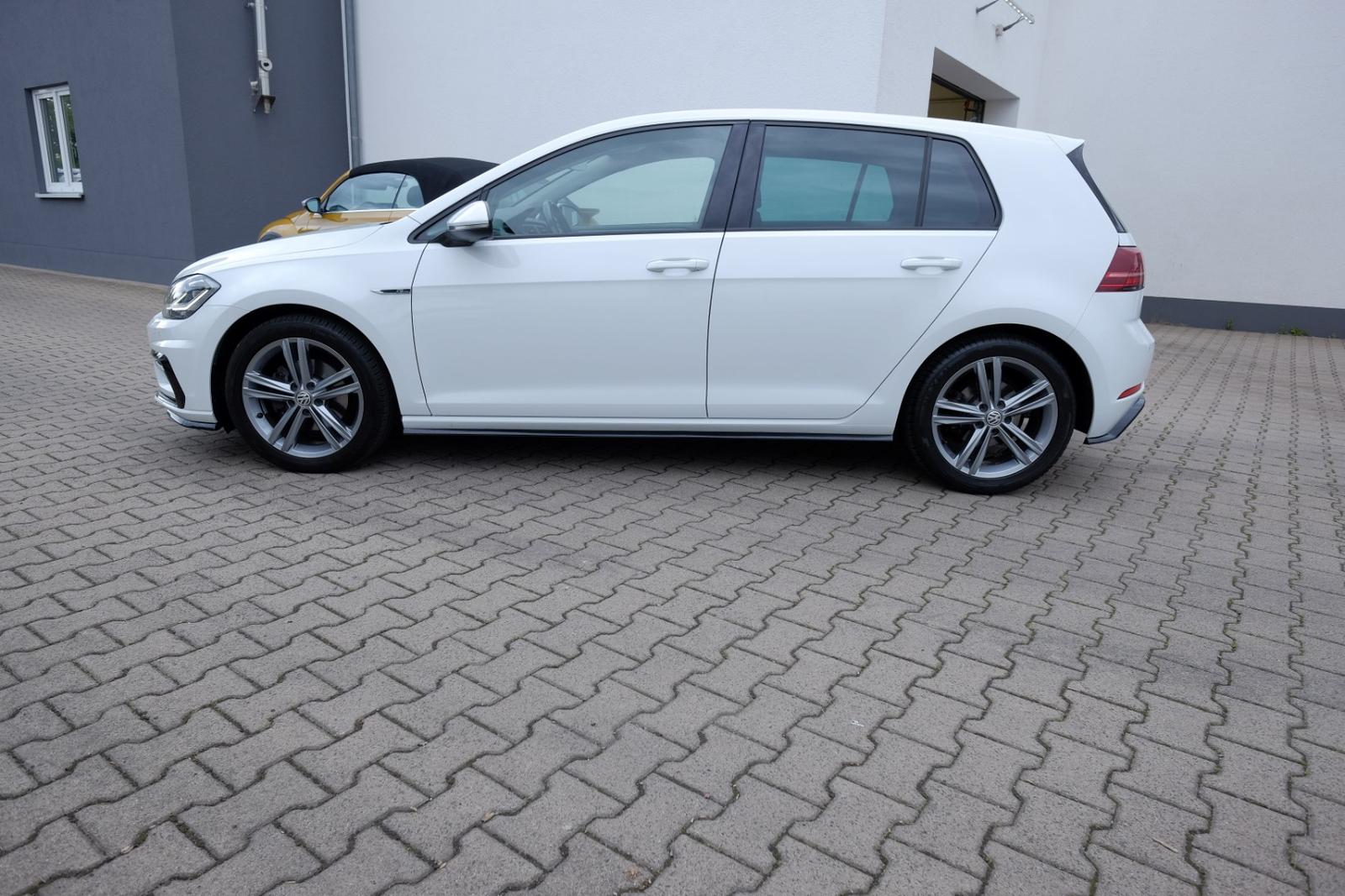 Volkswagen Golf VII 1,5 TSI DSG R-Line Pano/Nav/Kam/ACC/SH