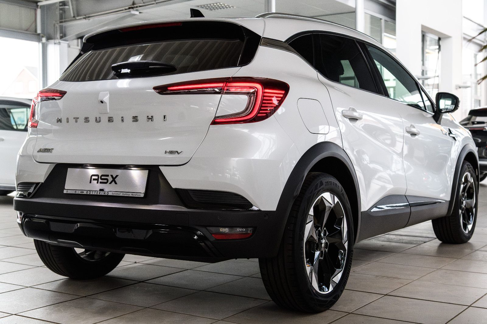 Fahrzeugabbildung Mitsubishi ASX Edition 1.8 HEV Auto. LED 360° Google