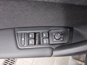 Volkswagen Tiguan - 9