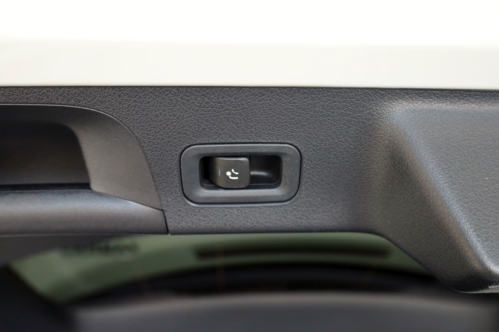 Fahrzeugabbildung Mercedes-Benz CLA 200d SB, Leder,Navi,LED,SH,Kamera,AHK SR+WR