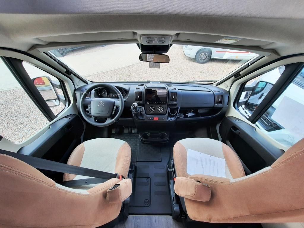 Fahrzeug Übersicht 20 Fahrzeugabbildung LMC Cruiser V 646 G beschädigt/HÄNDLER UND GEWERBE