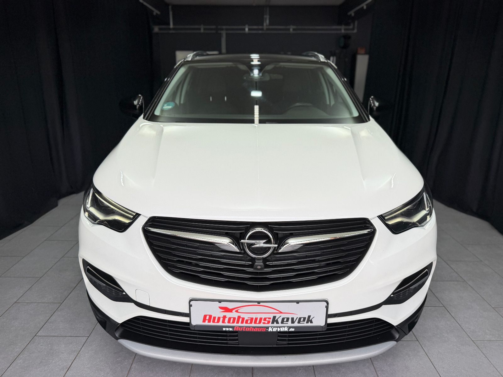 Fahrzeugabbildung Opel Grandland (X) |SITZBELÜFTUNG|360°|STDHZG