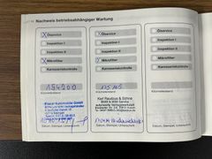 Fahrzeugabbildung BMW 318i Lim. / Automatik Klimaautomatik